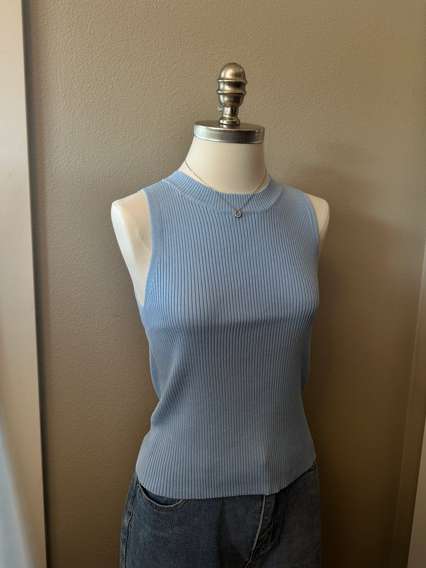 Blue ribbed tank