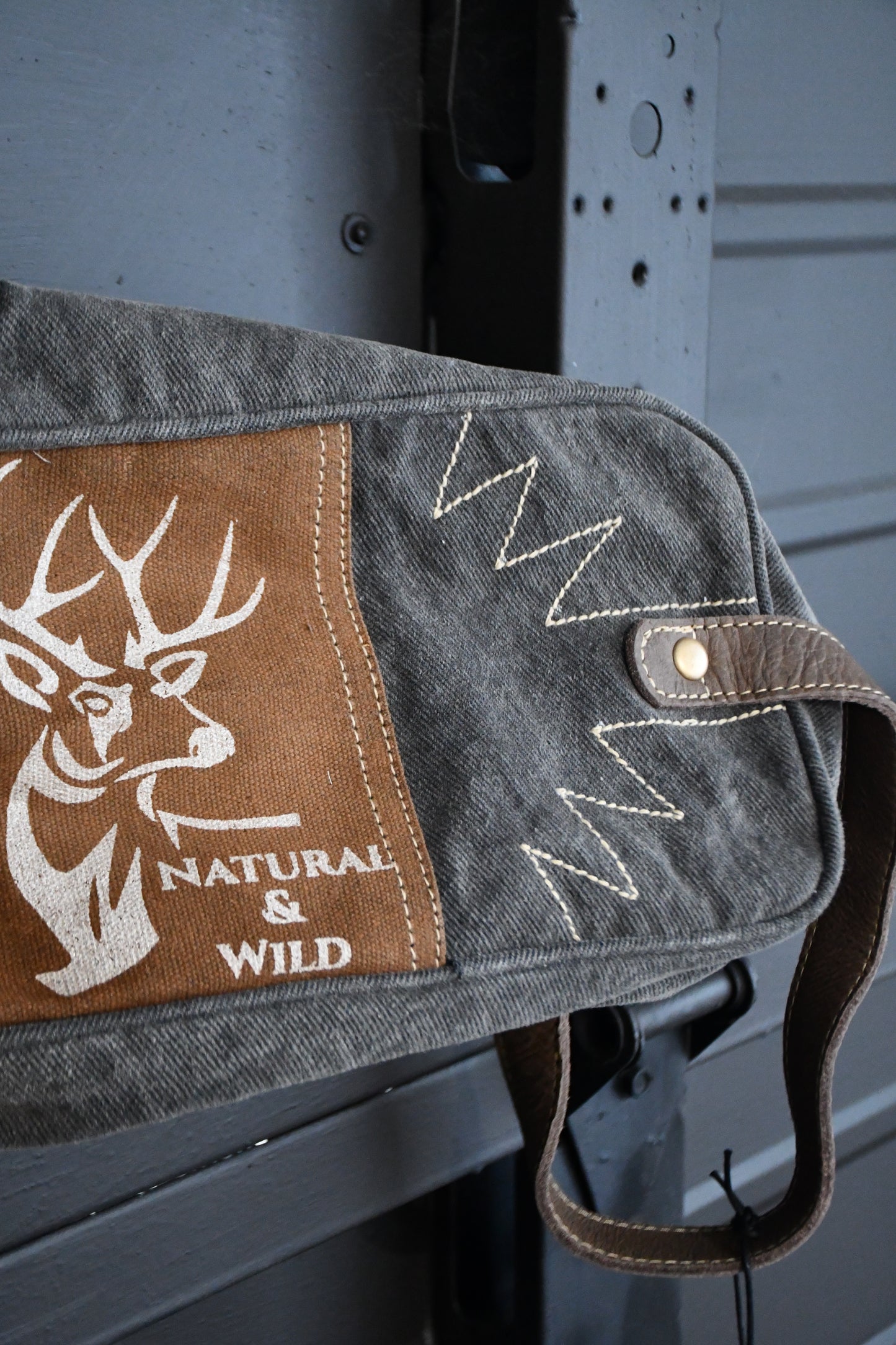 mens deer shave bag